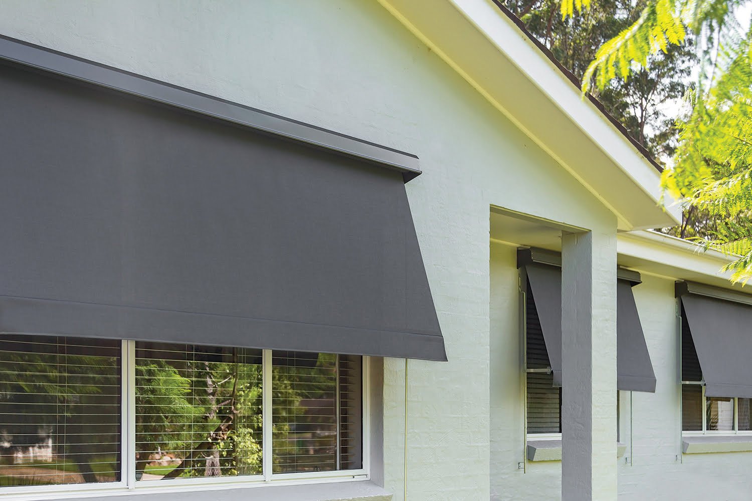 2.-Mesh-Automatic-Window-Awnings-hero