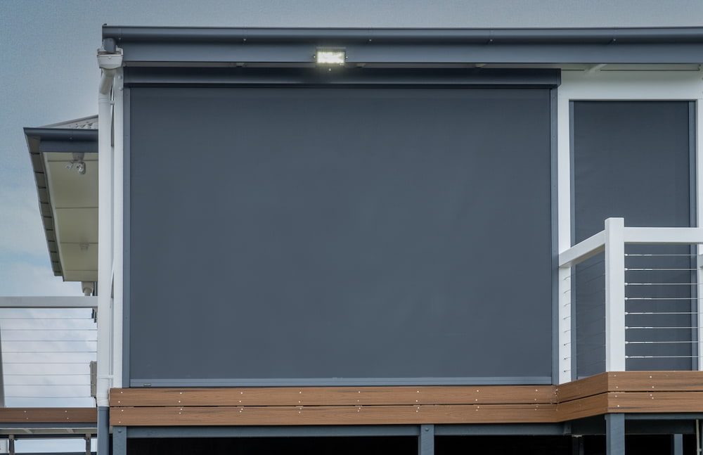 zipscreen-outdoor-window-awnings